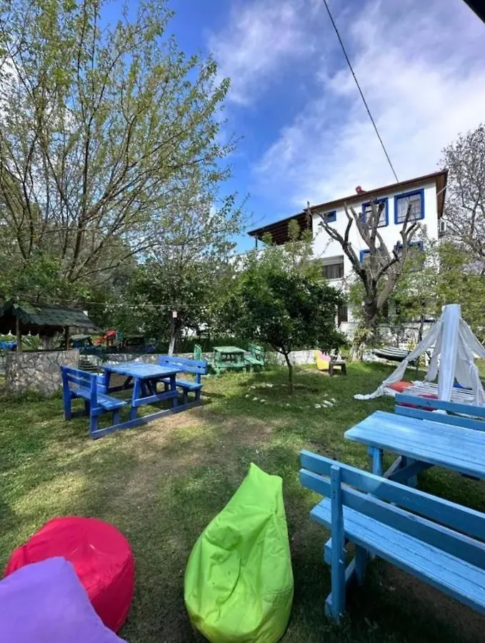 Sakliderebutikotel Edremit  Edremit (Balikesir)